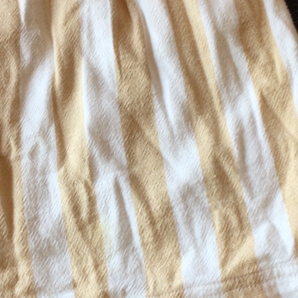 Hollister yellow and white linen striped skirt, small. - Picture 3 of 5